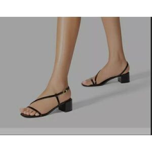 Stuart Weitzman  Soiree 35 Sandal size 7.5 black 100% leather